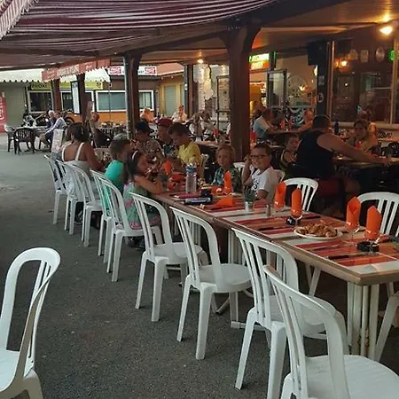 La Roulotte Du Pylone Camping 2*
